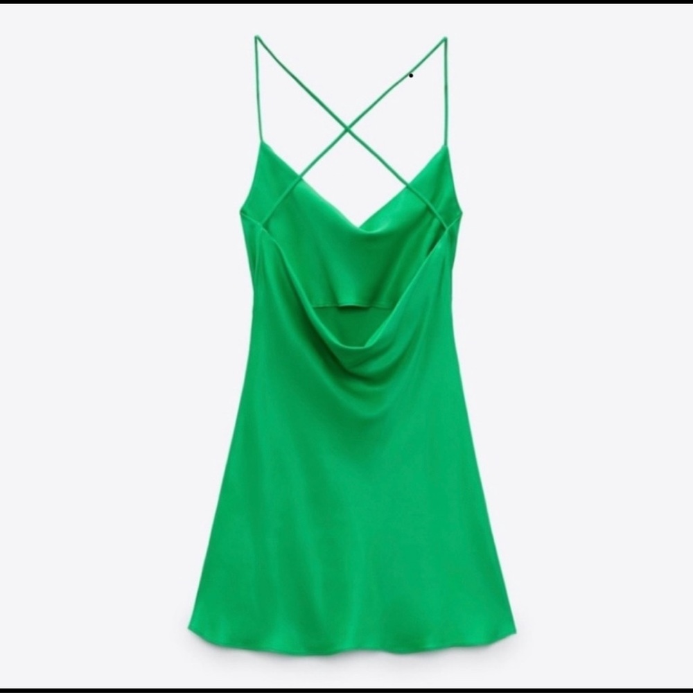 Favorite blogger Zara satin effect mini dress - Picture 7 of 8